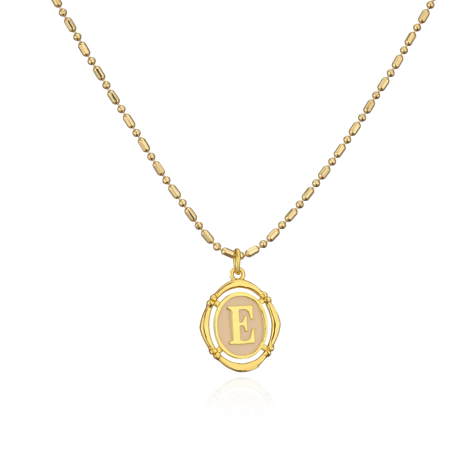 Venta al por mayor Cobre chapado en oro 26 collar con colgante de alfabeto inglés